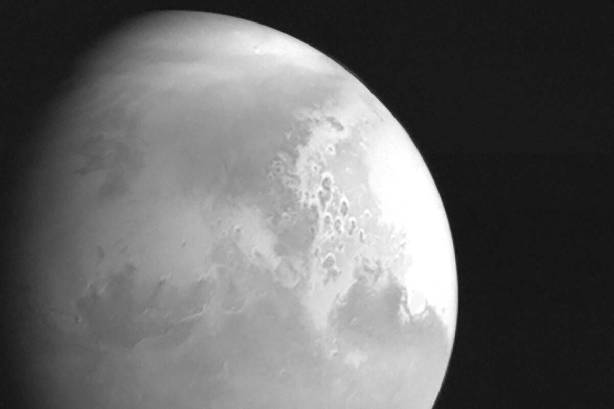 مریخ نورد چین اولین تصویر از این سیاره سرخ را ارسال کرد