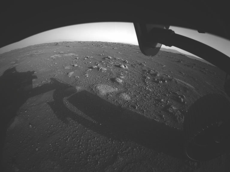 مریخ نورد استقامت 23 دوربین دارد