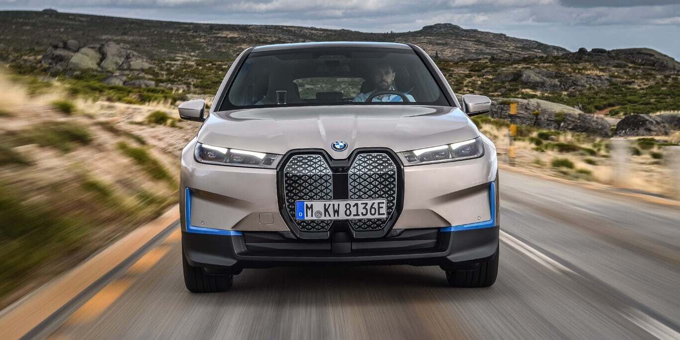 خودروی BMW iX پیش نمایشی از ماشین‌های آینده