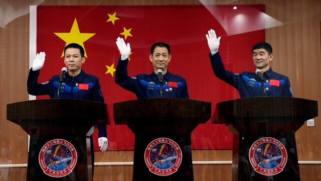 چین فردا ۳ فضانورد به ایستگاه فضایی در حال ساخت خود می‌فرستد