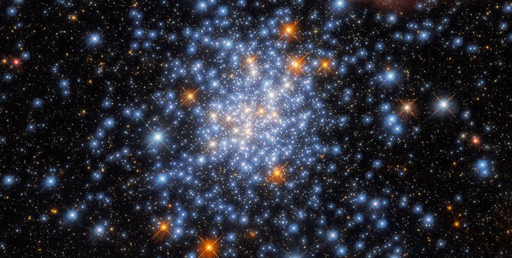 تصویر زیبای هابل از خوشه ستاره‌ای