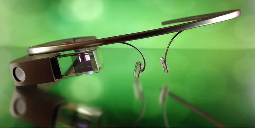 عینک هوشمند چیست و چگونه کار می‌کند؟