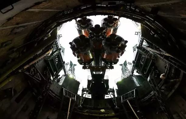 روسیه میلیاردر ژاپنی را به فضا می برد روسیه میلیاردر ژاپنی را به فضا می برد