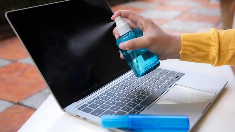لپ تاپ خود را چگونه تمیز کنید؟
