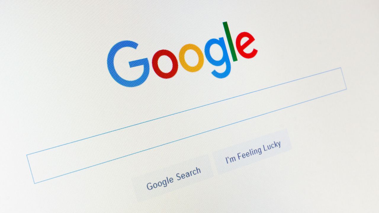گوگل نتایج جستجوی مربوط به اطلاعات شخصی کاربر را حذف می‌کند
