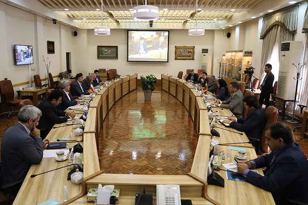 توسعه تعاملات فناورانه ایران و ونزوئلا | دهقانی فیروزآبادی: همکاریها بر مبنای بازار و نیاز محوری شکل میگیرد توسعه تعاملات فناورانه ایران و ونزوئلا | دهقانی فیروزآبادی: همکاریها بر مبنای بازار و نیاز محوری شکل میگیرد