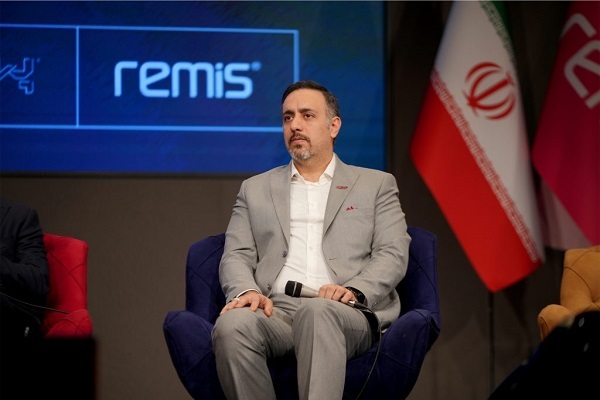 هشدار درباره ناترازی در زیرساخت دیجیتال؛ آینده دیتاسنترها در گرو تصمیمهای سخت و تأمین انرژی حسین اسلامی مدیرعامل رمیس