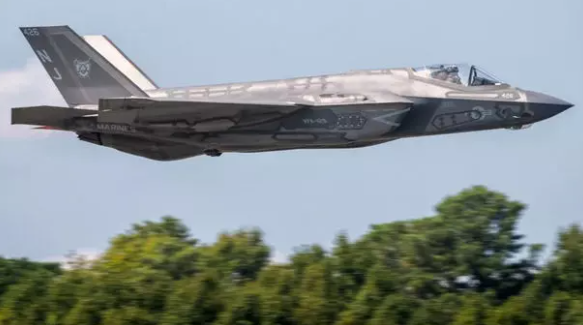 چرا جنگندهها در ارتفاع پایین پرواز میکنند؟ راز تاکتیکهای پروازی نظامی فاش شد چرا جنگندهها در ارتفاع پایین پرواز میکنند؟ راز تاکتیکهای پروازی نظامی فاش شد